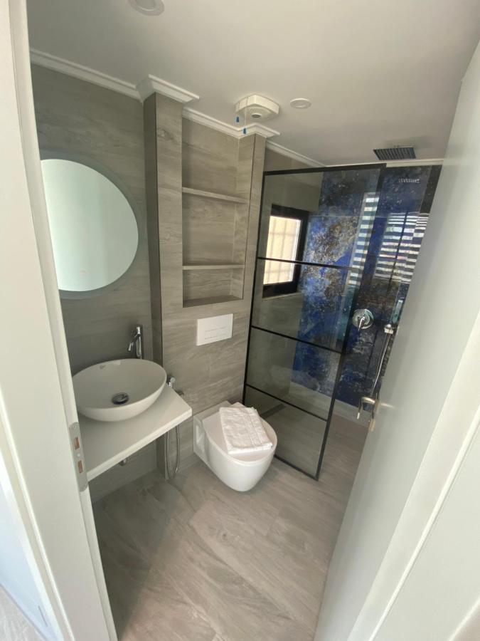 Crown Apartment Саранда Екстер'єр фото