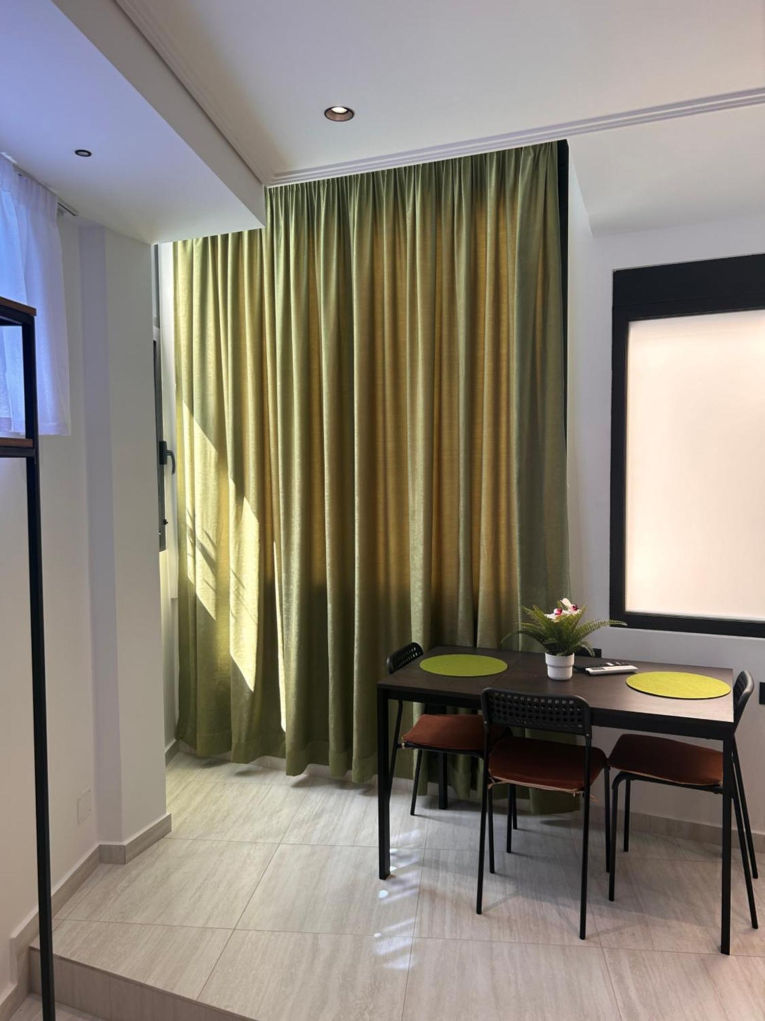 Crown Apartment Саранда Екстер'єр фото