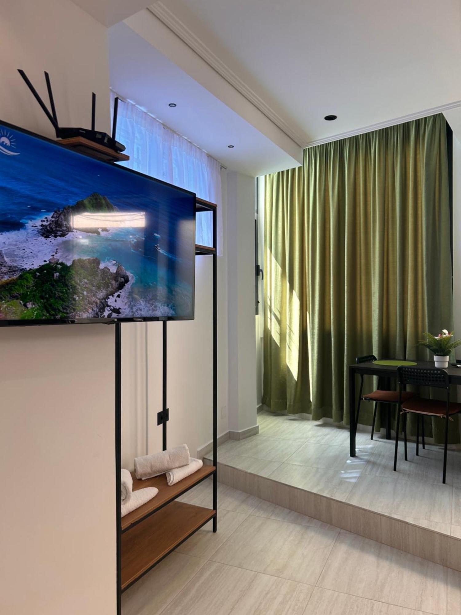 Crown Apartment Саранда Екстер'єр фото
