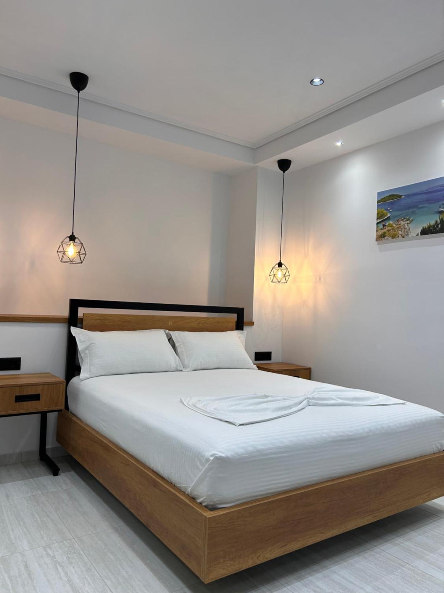 Crown Apartment Саранда Екстер'єр фото